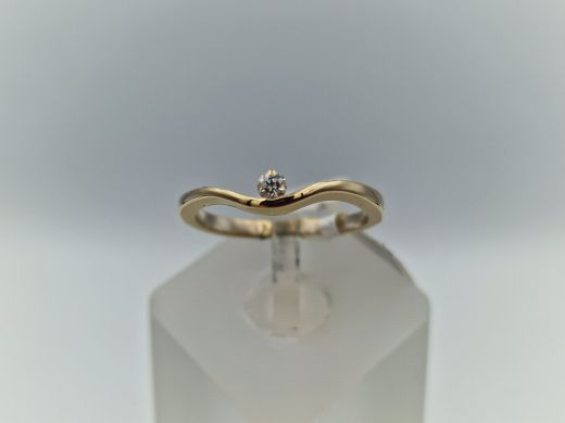 Zelta gredzens ar briljantu, 2.53 g, izm. 17.2