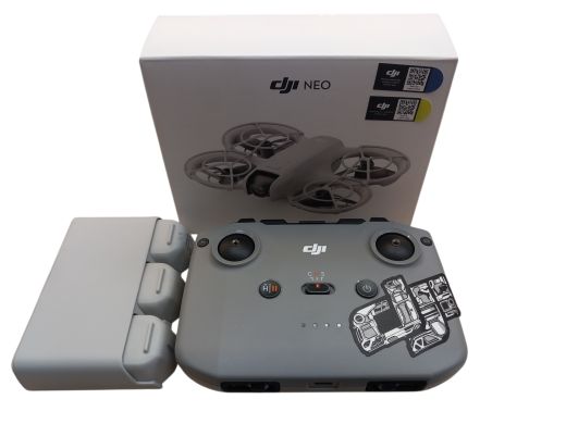 DJI NEO Fly More Combo 