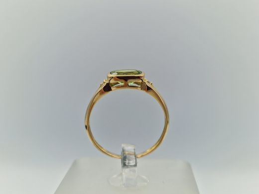 Zelta gredzens ar peridotu un cirkoniju, 2.03 g, izm. 17.5