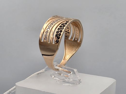 Gold ring with zircon, 2.89 g, size 19