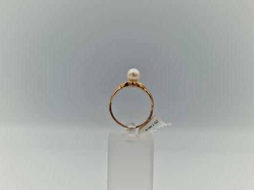 Золотое кольцо с цирконом, 3.35 г, разм. 18