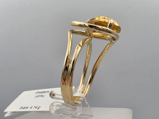 Gold ring, 4.14 g, size 17.5