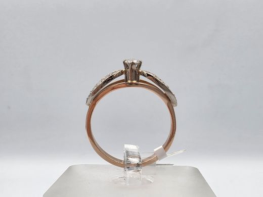 Золотое кольцо, 2.84 г, разм. 17