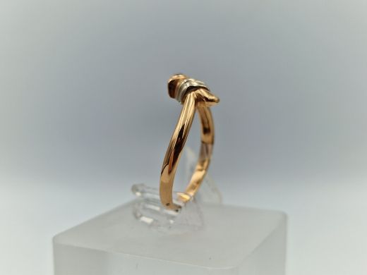 Золотое кольцо с цирконом, 2.3 г