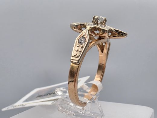 Gold ring with diamond, 3.34 g, size 15.5