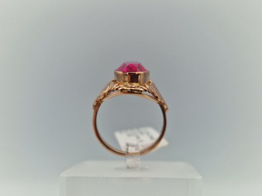 Zelta gredzens ar koraļļi, 5.5 g, izm. 16