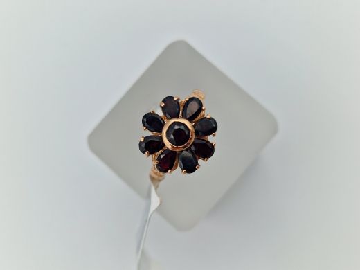 Zelta gredzens ar granātu, 3.84 g, izm. 16