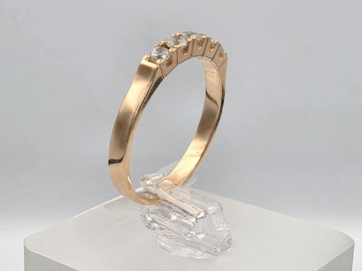 Gold ring with zircon, 2.69 g, size 18