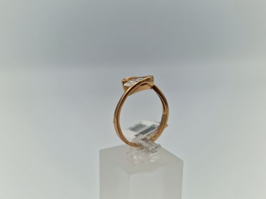 Золотое кольцо с цирконом, 2.62 г