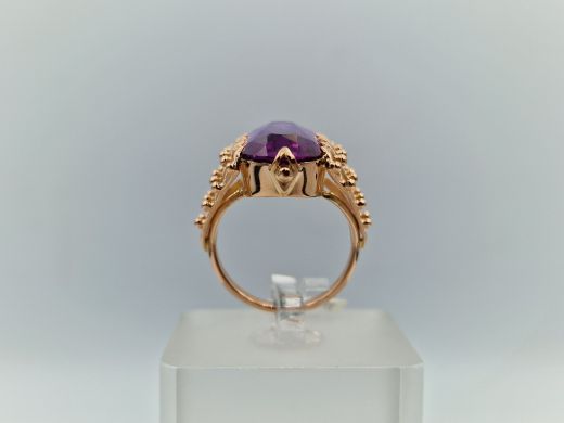 Zelta gredzens ar koraļļi, 7.3 g, izm. 17