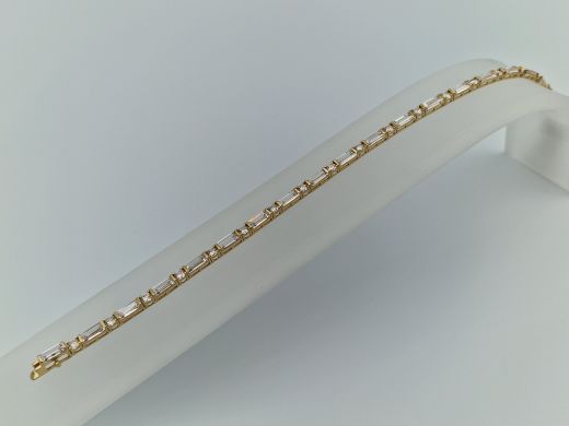 Zelta rokassprādze ar cirkoniju, 10.06 g, izm. 19.5