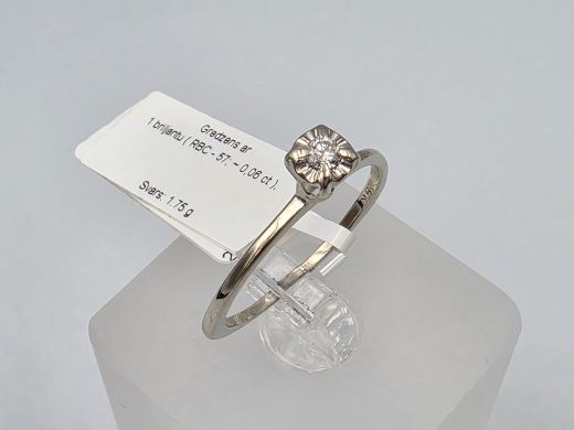 Gold ring with diamond, 1.75 g, size 18