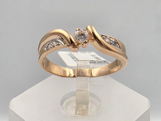 Gold ring with zircon, 2.25 g, size 16.5