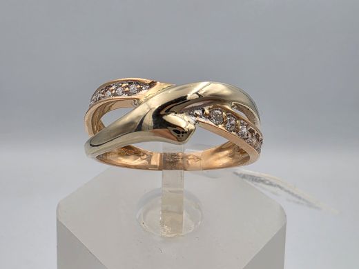 Золотое кольцо, 3.83 г, разм. 18.5