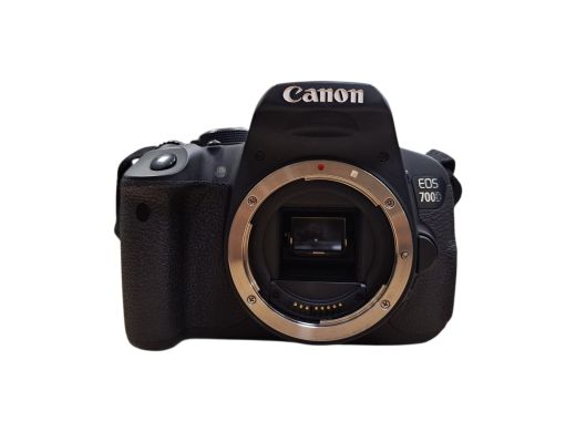 Canon Eos 700D (Bez Objektīva)