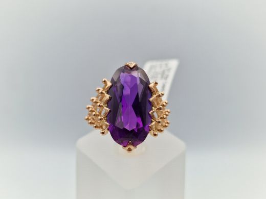 Zelta gredzens ar koraļļi, 7.3 g, izm. 17