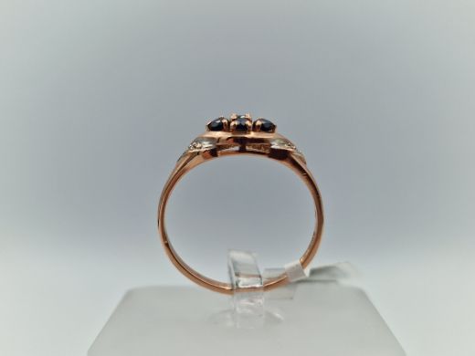 Zelta gredzens ar safīru, 1.86 g, izm. 17