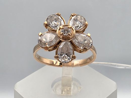 Gold ring with zircon, 3.76 g, size 16.5