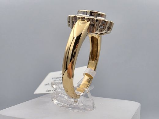 Gold ring with diamond and sapphire, 4.96 g, size 17.5