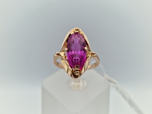 Zelta gredzens ar koraļļi, 4.49 g, izm. 18