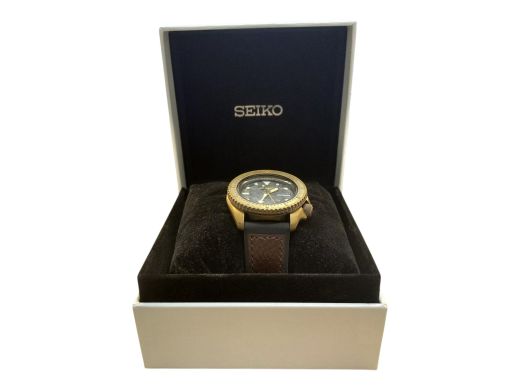 Seiko 4R36-09A0