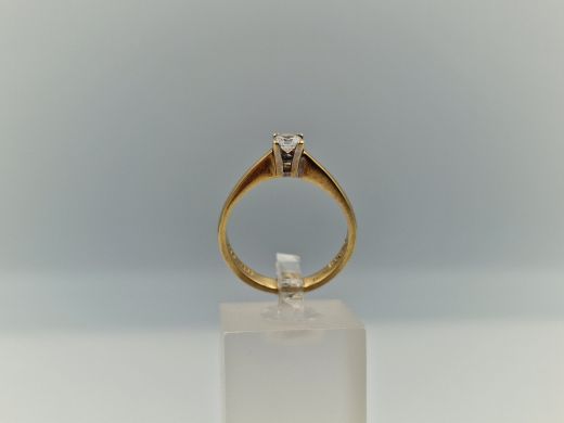 Zelta gredzens ar cirkoniju, 3.23 g, izm. 17.5