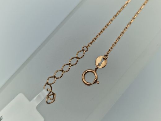 Zelta rokassprādze ar peridotu un pērle un cirkoniju un perlamutru, 1.14 g, izm. 19