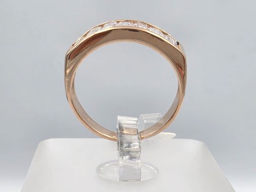 Gold ring with zircon, 3.44 g, size 16