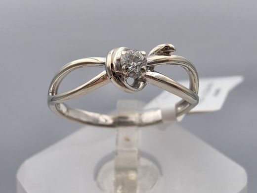 Gold ring with diamond, 1.47 g, size 15.5