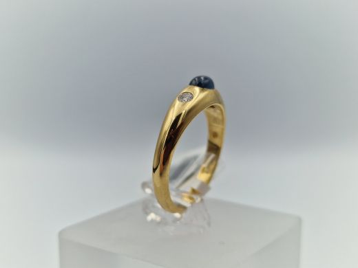 Zelta gredzens ar briljantu un safīru, 4.38 g, izm. 17.5