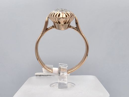 Gold ring with diamond, 5.57 g, size 17.5