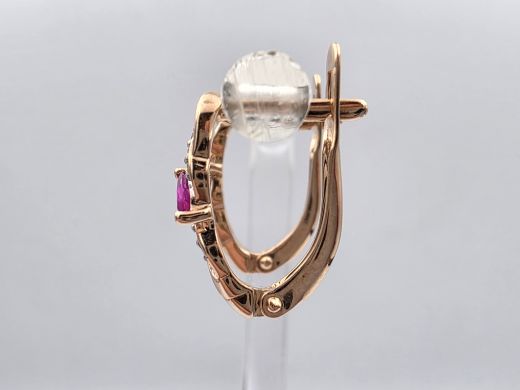 Gold earrings with ruby, 1.95 g
