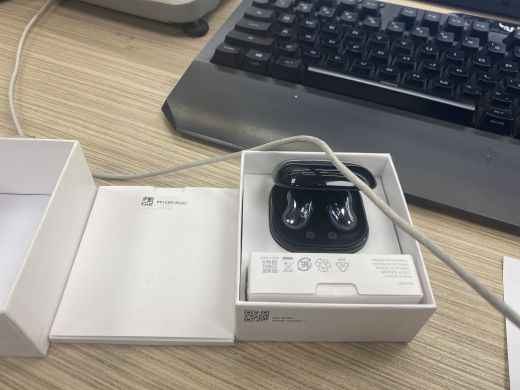 Samsung Galaxy Buds Live