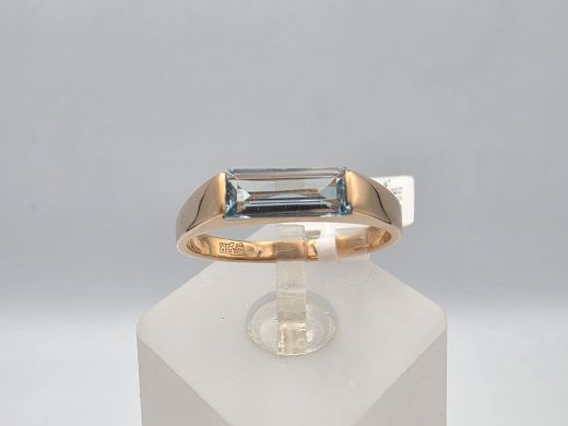 Золотое кольцо с топазом, 3.17 г, разм. 19