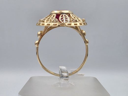 Золотое кольцо с цирконом, 3.93 г, разм. 20