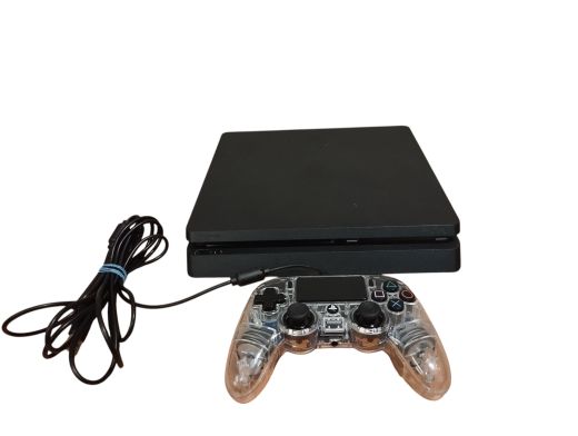 Sony playstation 4 slim 1