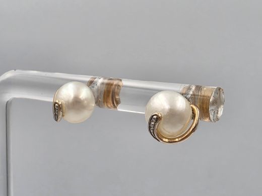 Золотые серьги с жемчугом, 1.50 г