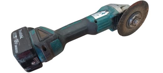 Makita DGA504 