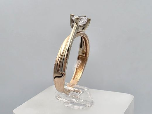 Gold ring with zircon, 2.56 g, size 17.5