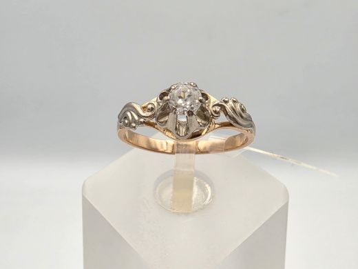 Золотое кольцо с цирконом, 2.35 г, разм. 17