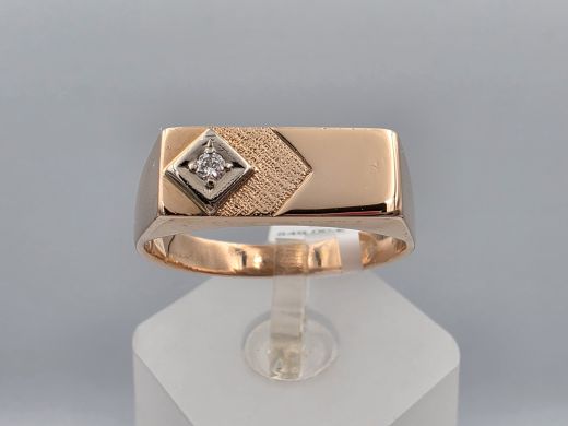 Gold ring with diamond, 5.89 g, size 21.2