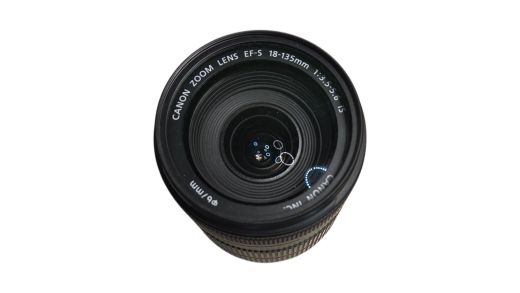 Canon Efs 18-135Mm