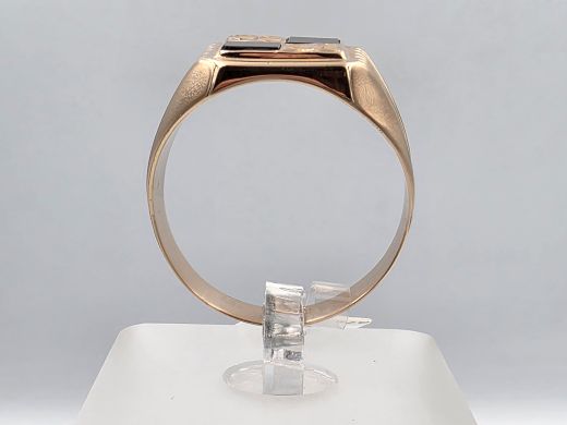 Gold ring