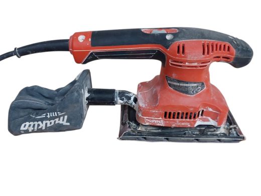 Makita M9203