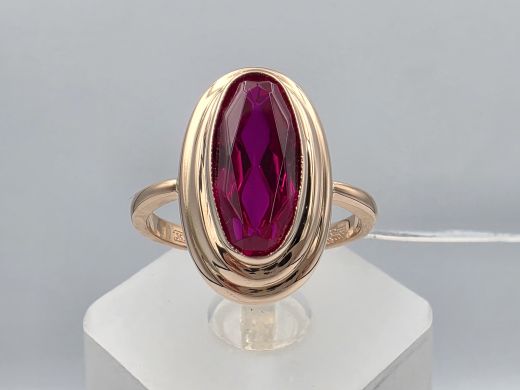 Gold ring with corundum, 4.49 g, size 17.5