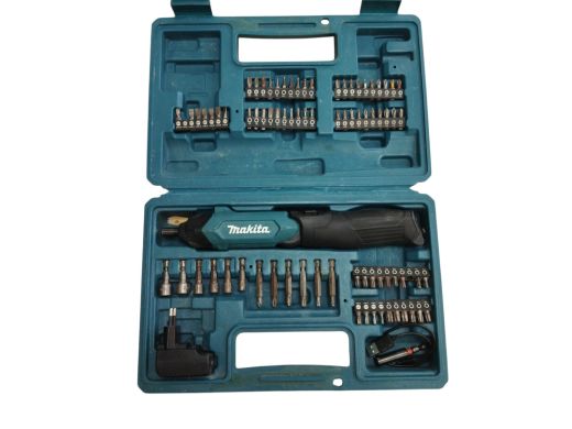 Makita Df001D