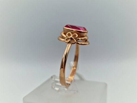 Zelta gredzens ar koraļļi, 3.42 g, izm. 19.5