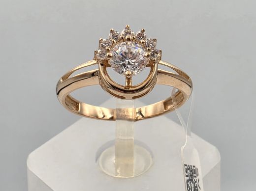 Gold ring with zircon