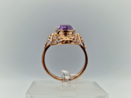 Zelta gredzens ar koraļļi, 5.56 g, izm. 17.5