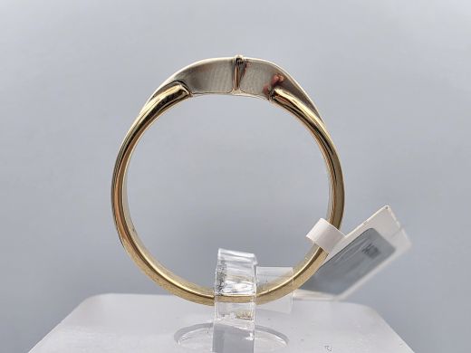 Gold ring with diamond, 1.79 g, size 17